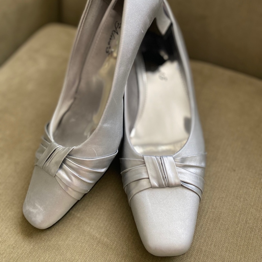 Easy Street Alive 5 silver shoes.